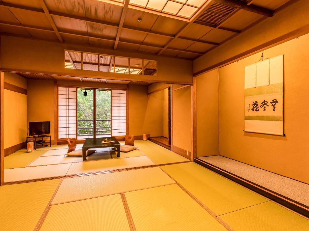 Hotel Ooedo Onsen Monogatari Premium Yoshinoya Irokuen à Kaga  Extérieur photo