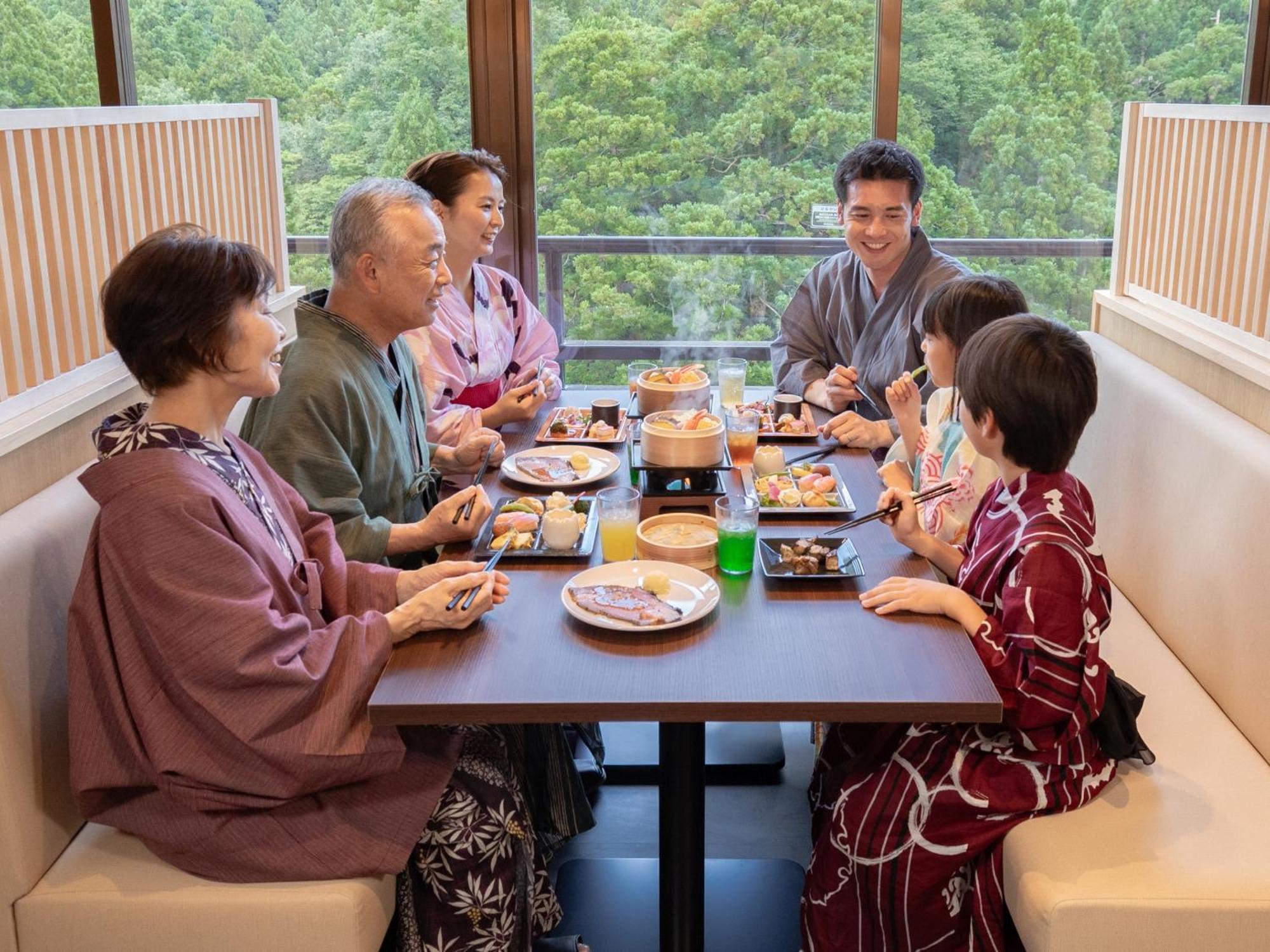 Hotel Ooedo Onsen Monogatari Premium Yoshinoya Irokuen à Kaga  Extérieur photo